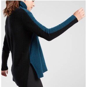 Athleta Woman’s Sz M Transit Colorblock Turtleneck Blue Black Merino Wool Blend